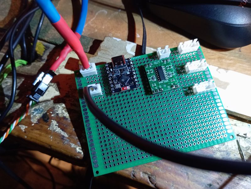 Made some progress with my breadboard and perfboard | LiberIT